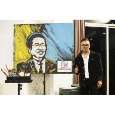 Nguyễn Tiến – Nghệ sĩ làm phong phú nghề vẽ tranh trình diễn bằng nhiều nguyên liệu khác nhau